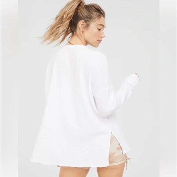 OFFLINE by Aerie Wow! Waffle Knit Long Sleeve T-Shirt in White Size XL - Picture 2 of 12